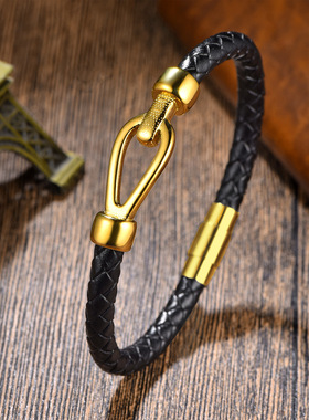 潮牌新品简约男士钛钢编织皮手镯马蹄形街头风手链不锈钢磁扣手饰