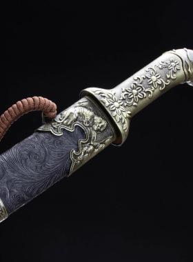 龙泉市刀剑手工锻打蒙古弯刀中款硬宝剑腰刀影视冷兵器收藏未开刃