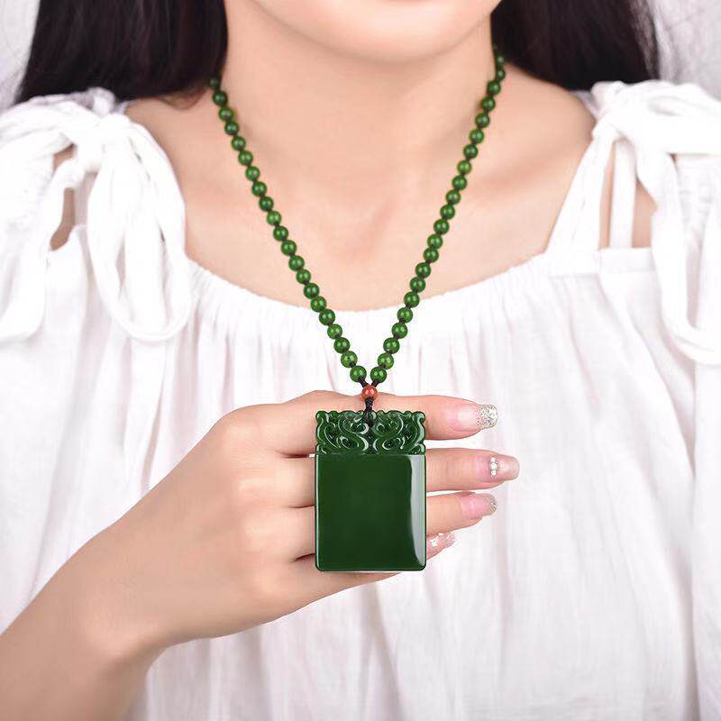 新疆和田玉碧玉无事牌吊坠菠菜绿平安牌吊坠无字牌挂件玉牌子挂件