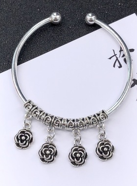 古韵民族风藏银手镯女百搭时尚铃铛花朵吊坠可调节古风镯子配饰品