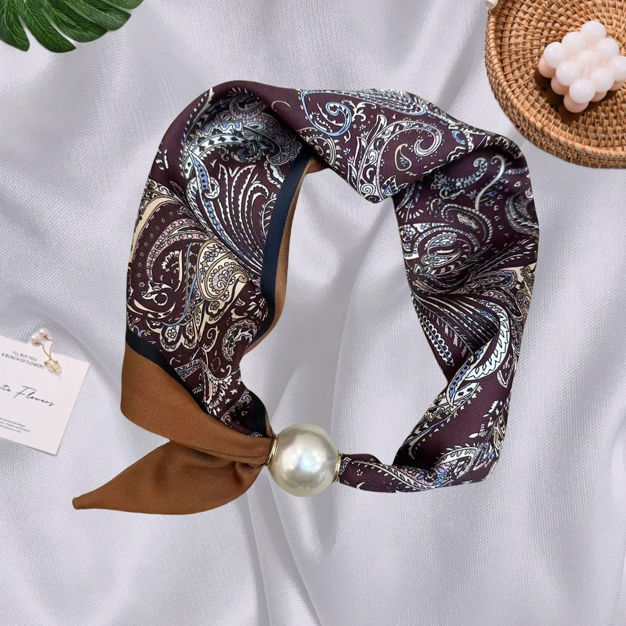 春夏新款法式珍珠项链磁吸扣懒人丝巾波点领巾女士吊坠装饰锁骨链 - 图2