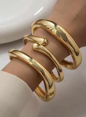 Minimalist Gold Color Chunky Cuff Bangle For Women
