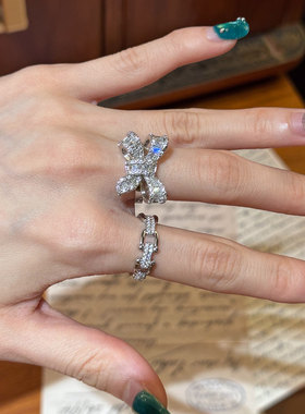 爆闪蝴蝶结马蹄扣戒指女轻奢高级