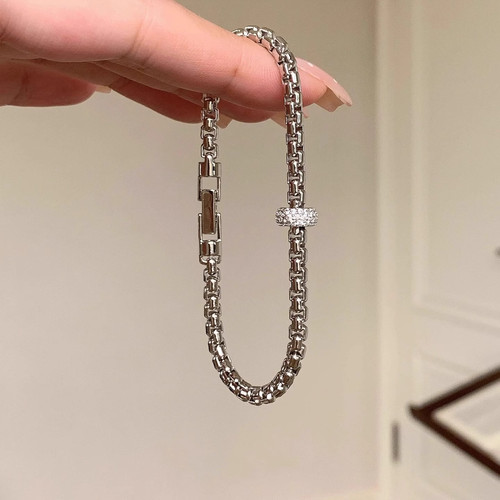 钛钢不掉色“葡萄藤”冷淡风还口链条闪钻跑环手链超cool手环配饰 - 图3