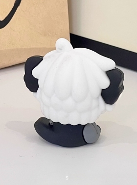 新品罗小黑战记公仔立体可爱摆件儿童玩偶桌面房间客厅解压氛围