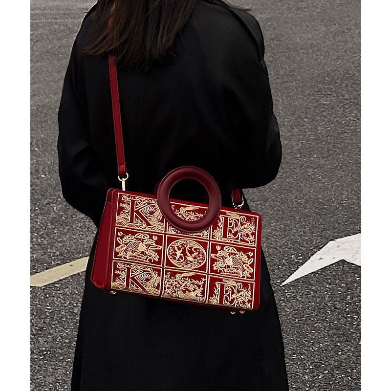 国风刺绣红色结婚包包新娘包手提包女大容量2024新款斜挎包妈妈包,淘宝优惠券,粉丝福利购,淘宝优惠卷