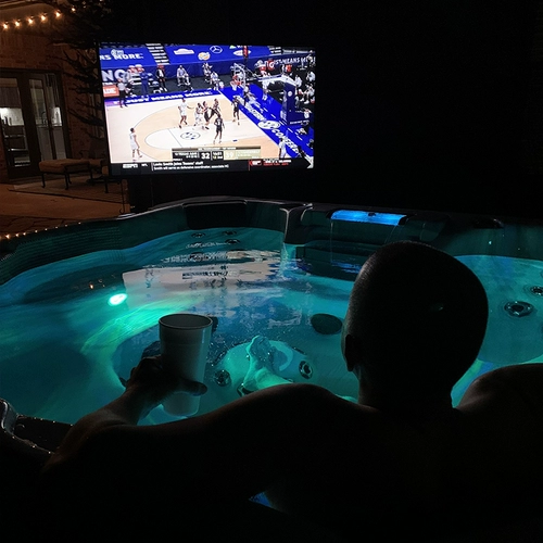 Интеллектуальная постоянная температура на открытом воздухе массажная ванна вилла.