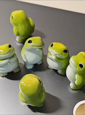 可爱卡通奇怪青蛙微景观创意公仔