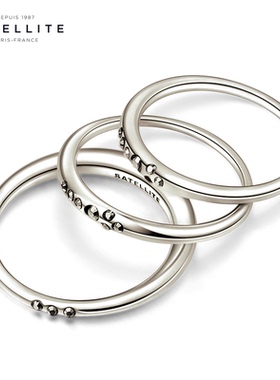 神秘风叠戴银色戒指个性时尚