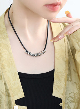 925银吉言弯管缠绕吊坠项链女2025年轻奢高级感小众设计锁骨链