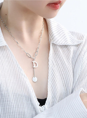 925银圆牌项链女休闲风锁骨链女轻奢高级感小众设计链子毛衣链