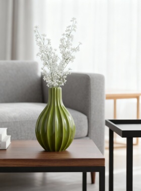 北欧绿色陶瓷花瓶竖条纹客厅摆件