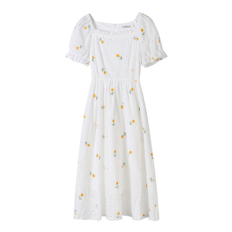 小雏菊碎花一字肩2020夏季连衣裙 艾郡芬连衣裙