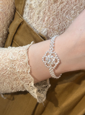 施家珍珠手链女款轻奢小众精致手链新款叠戴串珠手链高级感纯手工