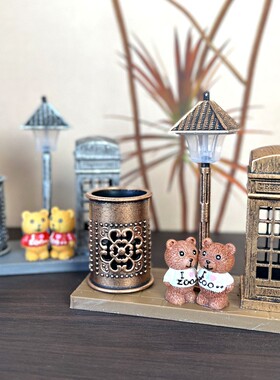 1065创意学生礼品仿古小熊路灯笔筒 学生礼品双色小夜灯摆件定制