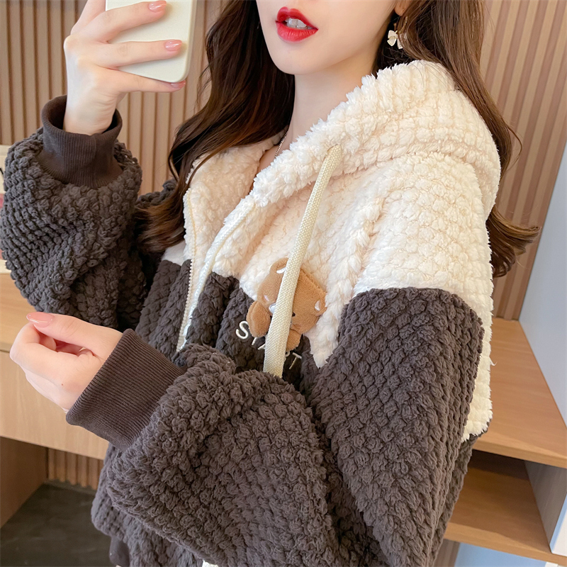 加绒加厚羊羔毛外套女秋冬季韩版宽松大码设计感小众撞色开衫卫衣