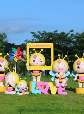 户外卡通动物蜜蜂花缸玻璃钢雕塑景区庭院花幼儿园林景观装饰摆件