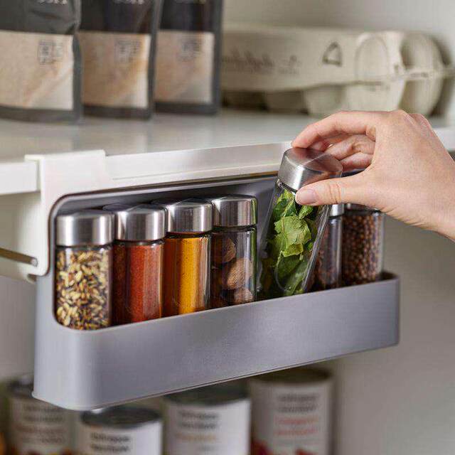 Condiment bottle storage rack hidden kitchen condiment bottle condiment box hanging condiment jar storage rack drawer punch-free