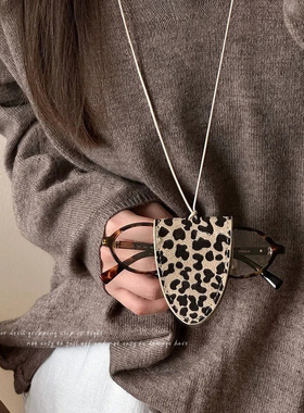 长款挂脖磁吸皮革墨镜挂绳项链