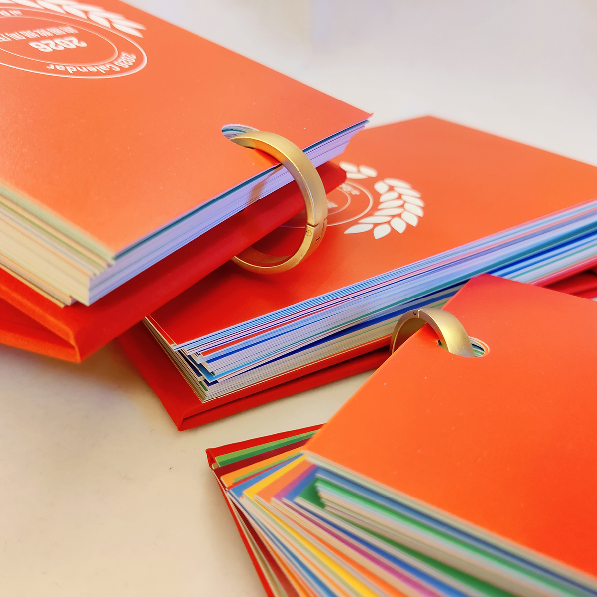 【上新】2026年赛车创意周历 F1数据主题 含F1赛历 桌面台历摆件 - 图2