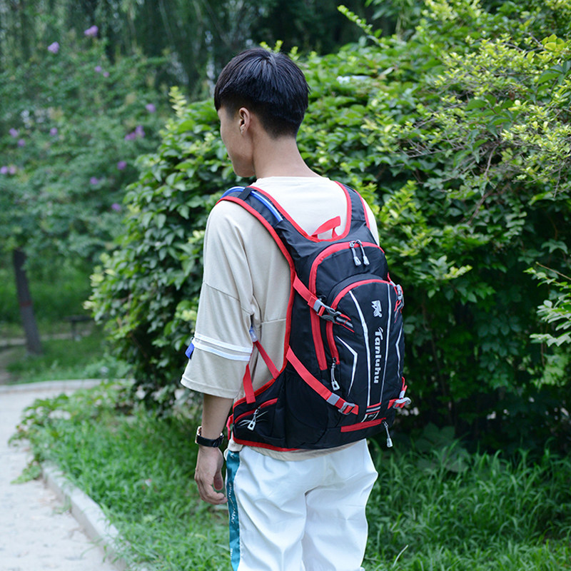  探路虎箱包双肩背包