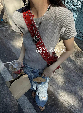 YoRoooi 简约气质百搭黑玛瑙花瓣吊坠吊坠十字架项链毛衣链简约女