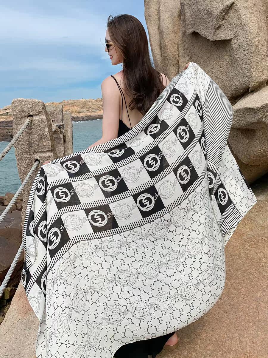 出游两用春秋款百搭旅游防晒丝巾 绅米汇围巾/丝巾/披肩