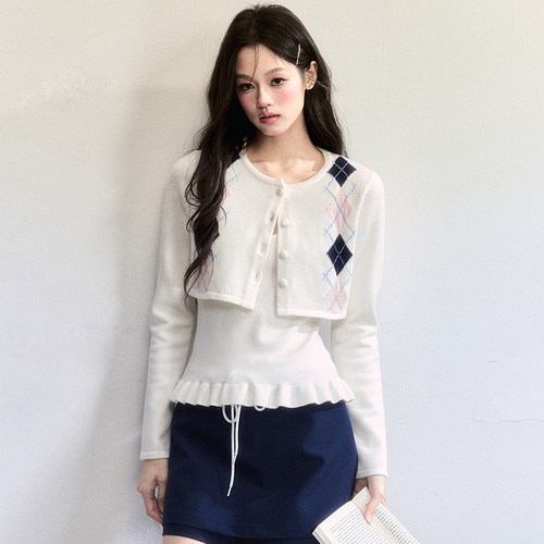 fragileheart易碎商店·几何雪迹 韩系简约修身菱格开衫吊带套装 - 图2