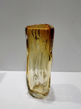 现代高档琥珀色琉璃花瓶样板间轻奢摆件餐桌装饰品客厅花器插花