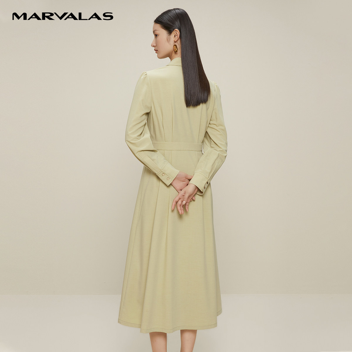 曼德诗绿色连衣裙2024冬季新款简约中长收身裙法式通勤西装领裙子,淘宝优惠券,粉丝福利购,淘宝优惠卷