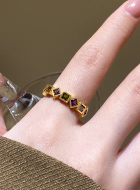 古里雅金色方形锆石戒指高级感