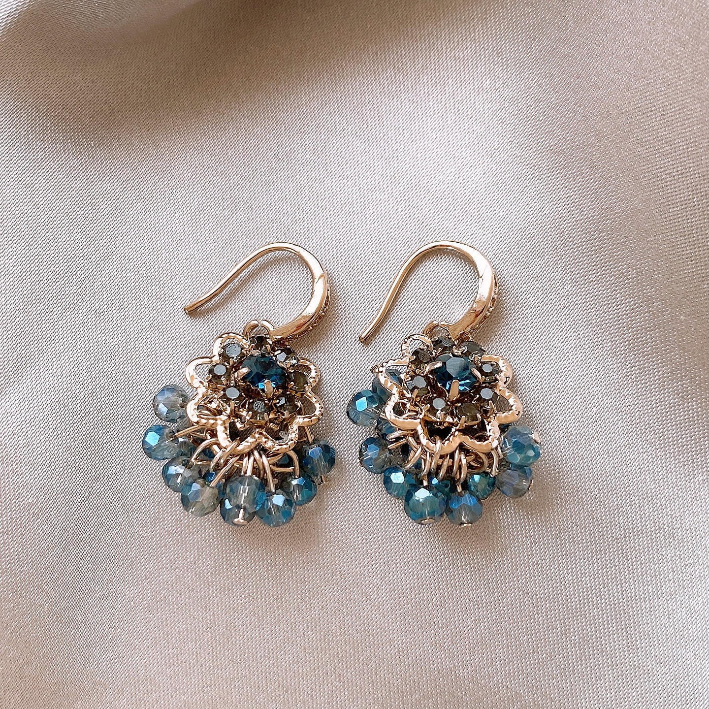 灰水晶花朵耳钩耳环女2026新款爆款高级感轻奢耳钉适合冬天的耳饰,淘宝优惠券,粉丝福利购,淘宝优惠卷