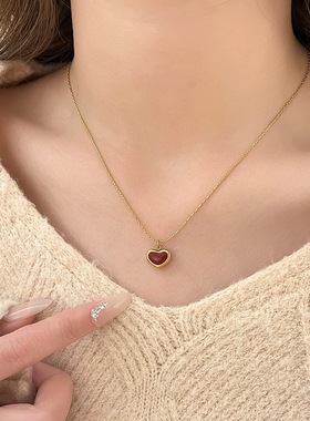 红色爱心钛钢项链女2025新款爆款轻奢小众锁骨颈链吊坠高级感配饰