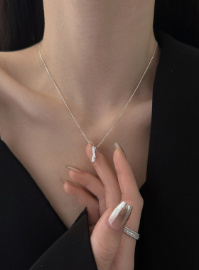 高级感轻奢小众项链气质颈链简约