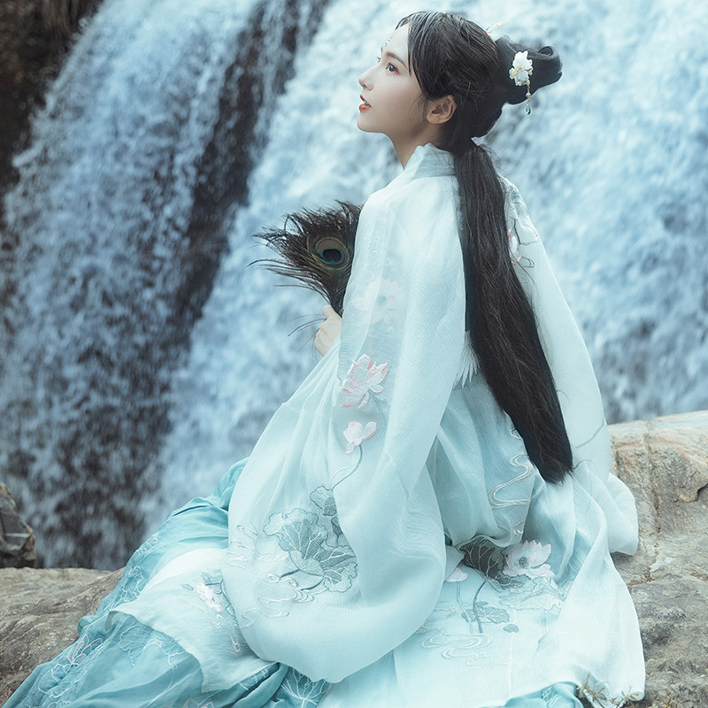 钟灵记般若大袖衫搭齐胸襦裙仙鹤 钟灵记汉服