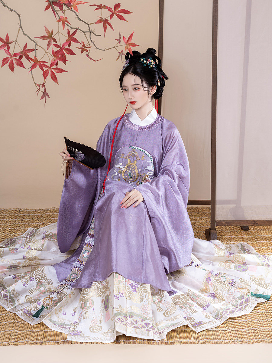 钟灵记灯影婵娟圆领补服长款马面裙 钟灵记汉服