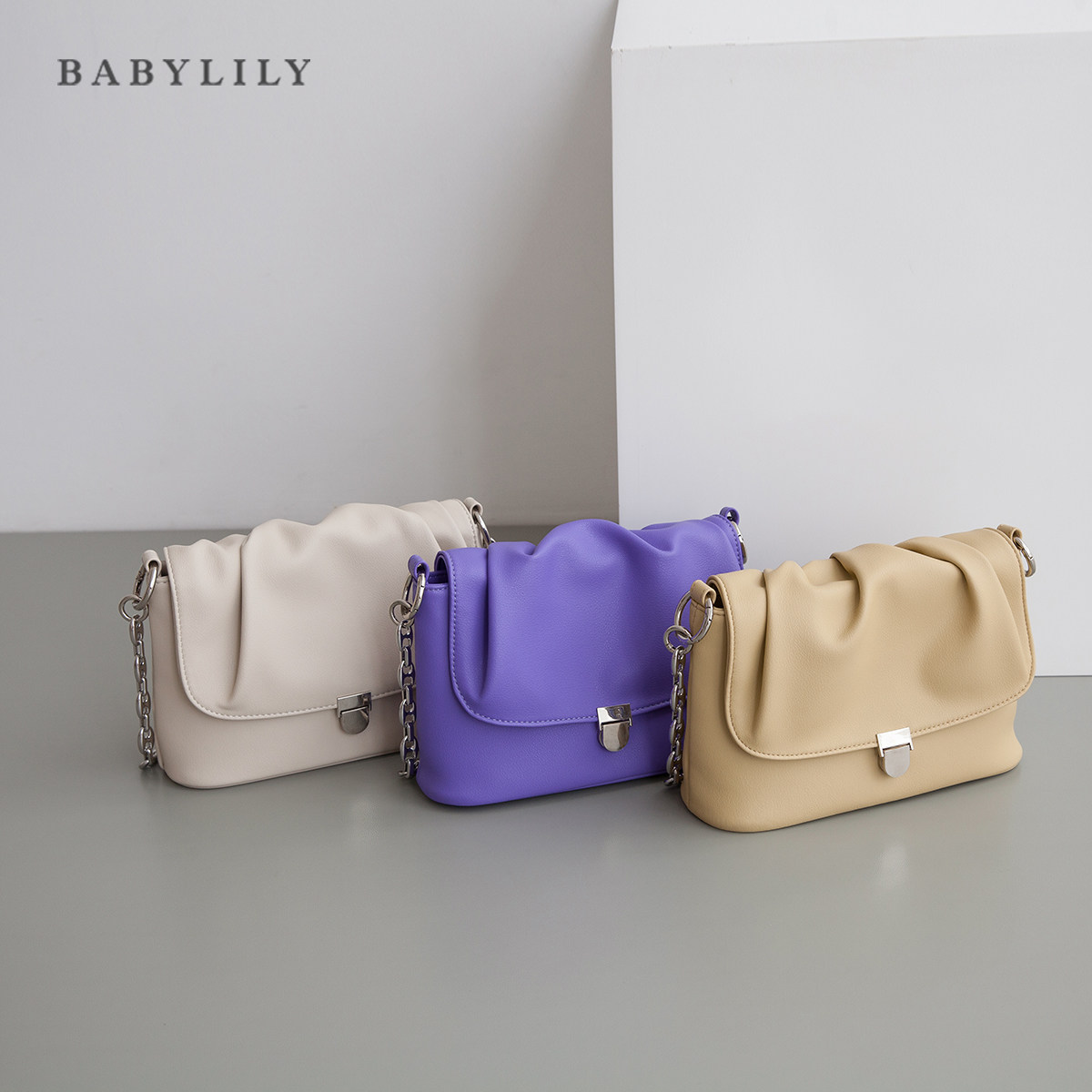 法国质感小众设计黑色粗链条包女包 宝丽妮女士包袋