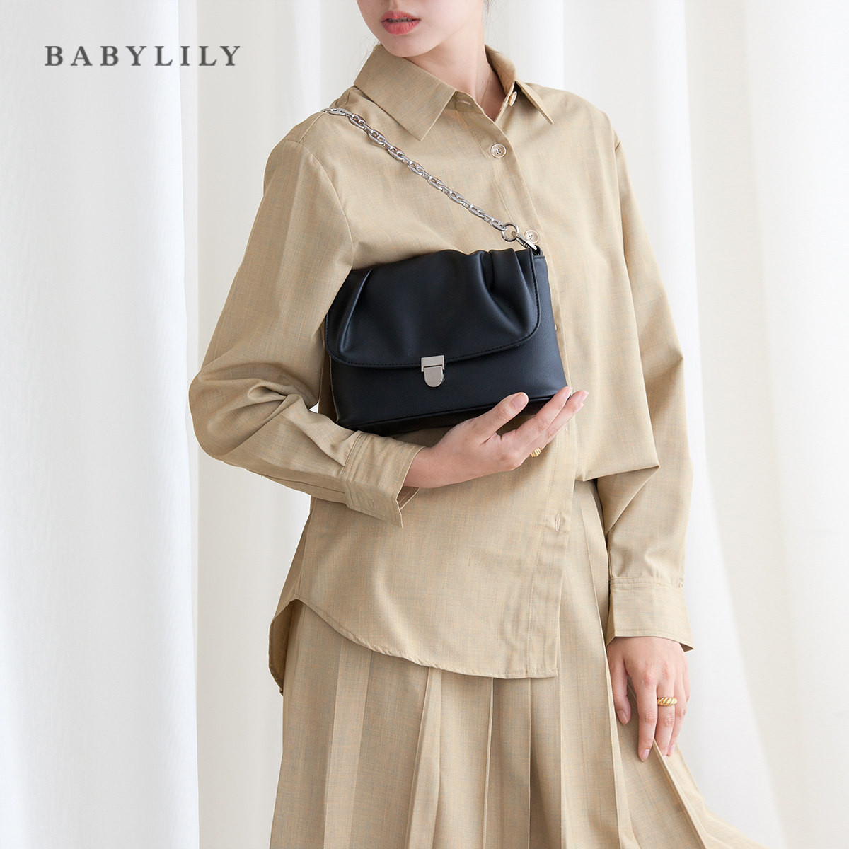 法国质感小众设计黑色粗链条包女包 宝丽妮女士包袋