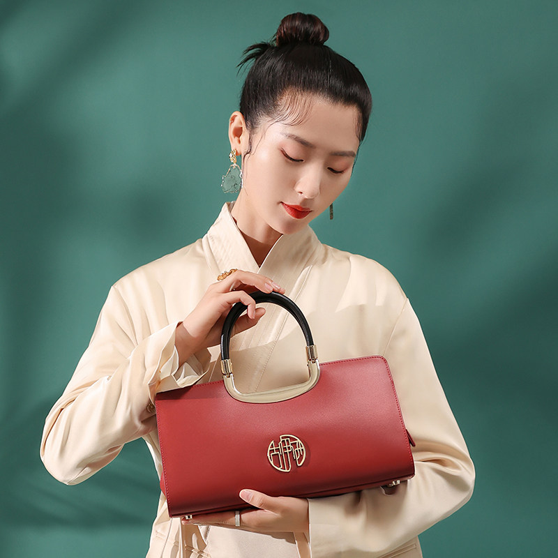 【宝藏新品】中国风轻奢手提2026结婚新娘画境包单肩妈妈包斜挎,淘宝优惠券,粉丝福利购,淘宝优惠卷