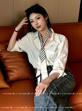 白色条纹丝项链轻奢领巾长条飘带