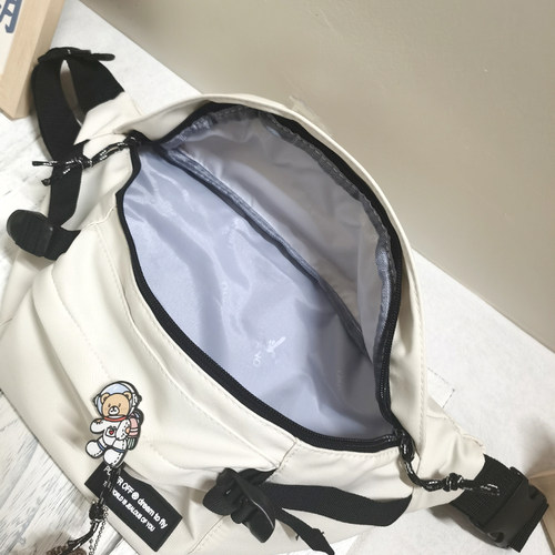 2025款斜挎包女潮流街拍休闲运动日系ins学生腰包男出行百搭胸包 - 图2