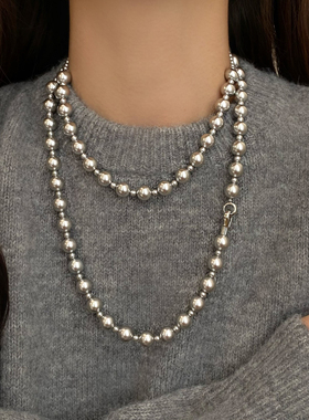 双层叠戴灰色珍珠项链2025新款爆款长款高档秋冬毛衣链女轻奢小众