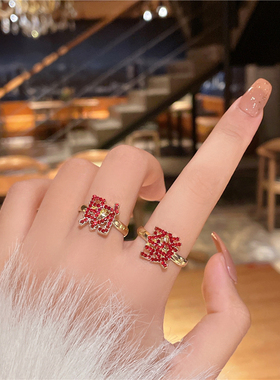 发财红中麻将戒指女轻奢小众设计2025年新款潮红色过年时尚个性