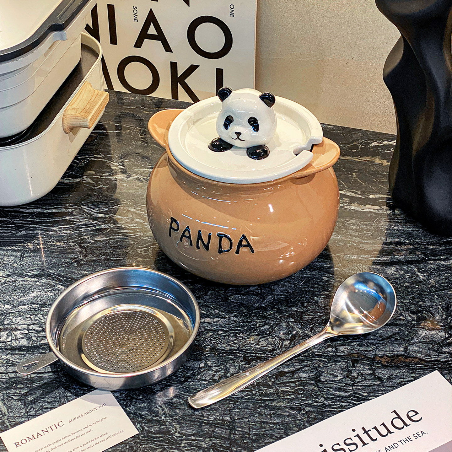 陶瓷猪油罐家用耐热辣椒油罐子带过滤网轻奢厨房大容量荤油专用罐,淘宝优惠券,粉丝福利购,淘宝优惠卷