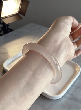 粉黛冰种粉水晶手镯女款玉石西柚粉镯子送闺蜜礼物