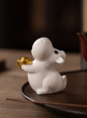 白瓷小马摆件招财马到成功办公室桌面装饰品可爱陶瓷生肖马吉祥物