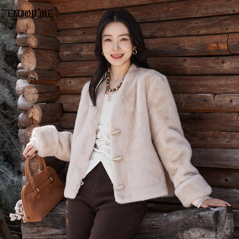 ENJOYME商场同款韩系V领毛毛短款外套女2025冬季牛角扣加绒上衣,淘宝优惠券,粉丝福利购,淘宝优惠卷