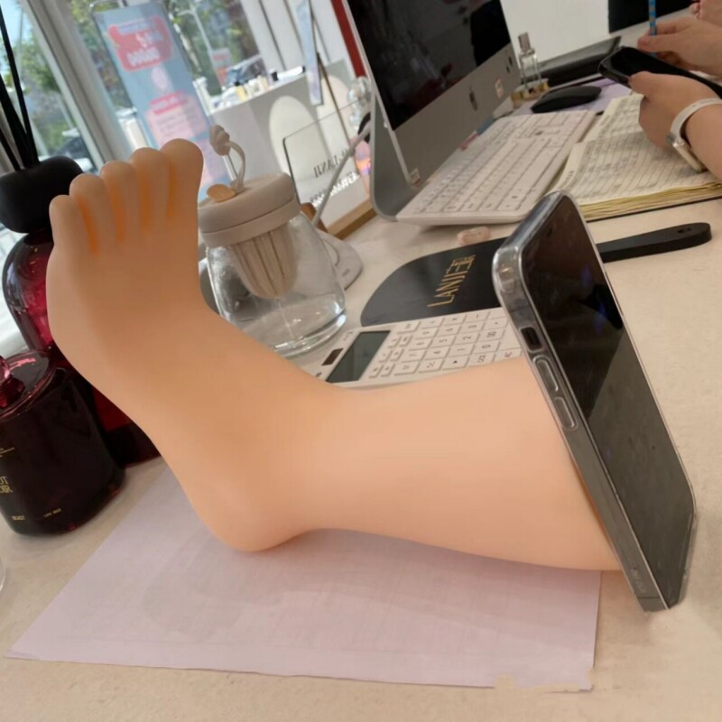 一条大腿适用华为mate60pro手机壳p60脚模型p50模特腿30假肢mate40假腿nova12ultra显眼包11稀奇古怪10超大98