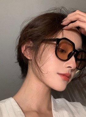 大脸凹造型街拍个性风茶色太阳镜