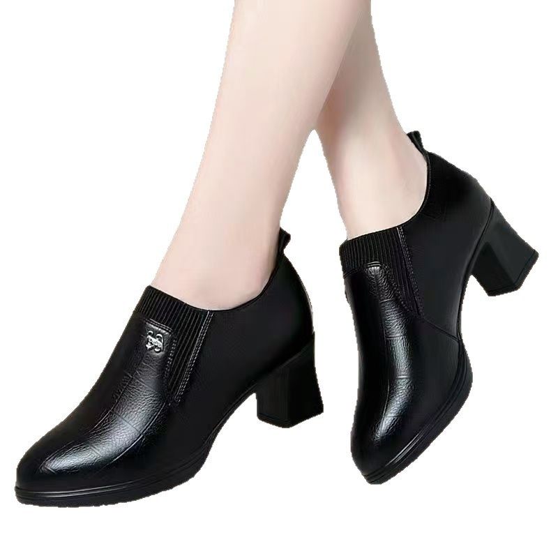 2026年春秋季新款舒适深口单鞋女小皮鞋中老年软皮百搭粗跟妈妈鞋,淘宝优惠券,粉丝福利购,淘宝优惠卷